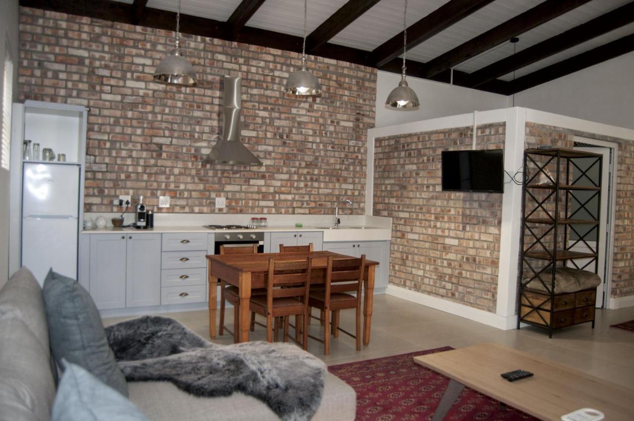 Alte Villa Boutique Hotel Luderitz Bagian luar foto