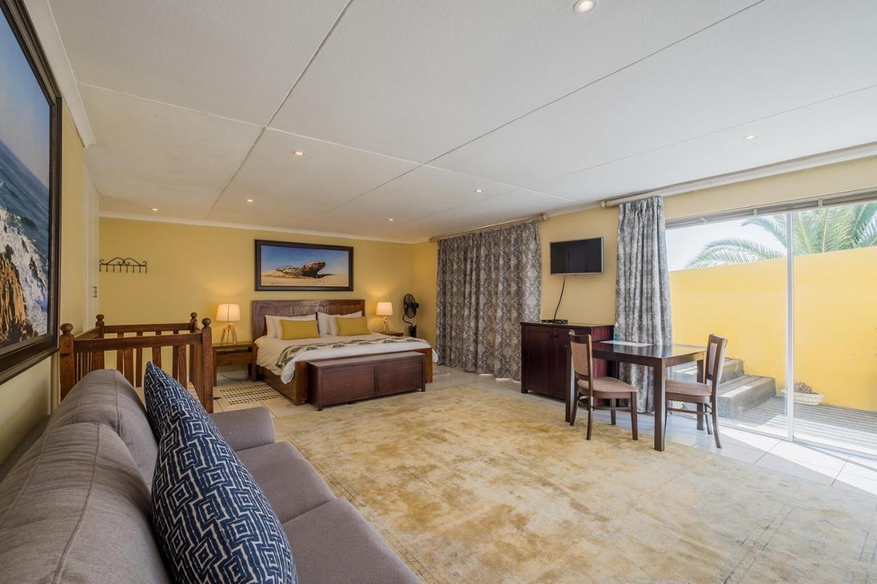 Alte Villa Boutique Hotel Luderitz Bagian luar foto