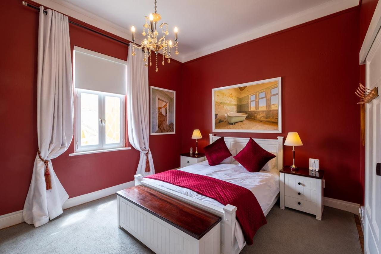 Alte Villa Boutique Hotel Luderitz Bagian luar foto