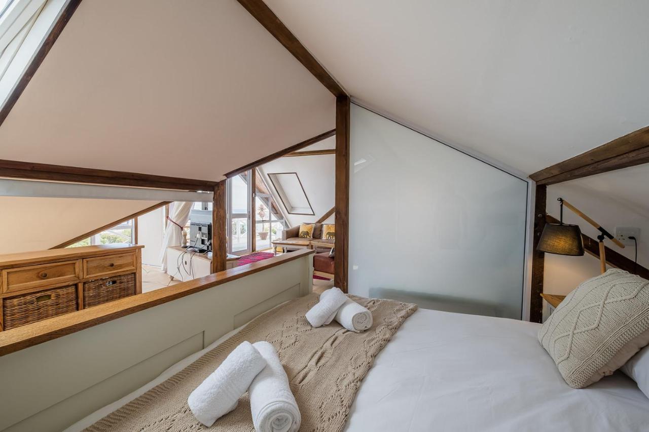 Alte Villa Boutique Hotel Luderitz Bagian luar foto