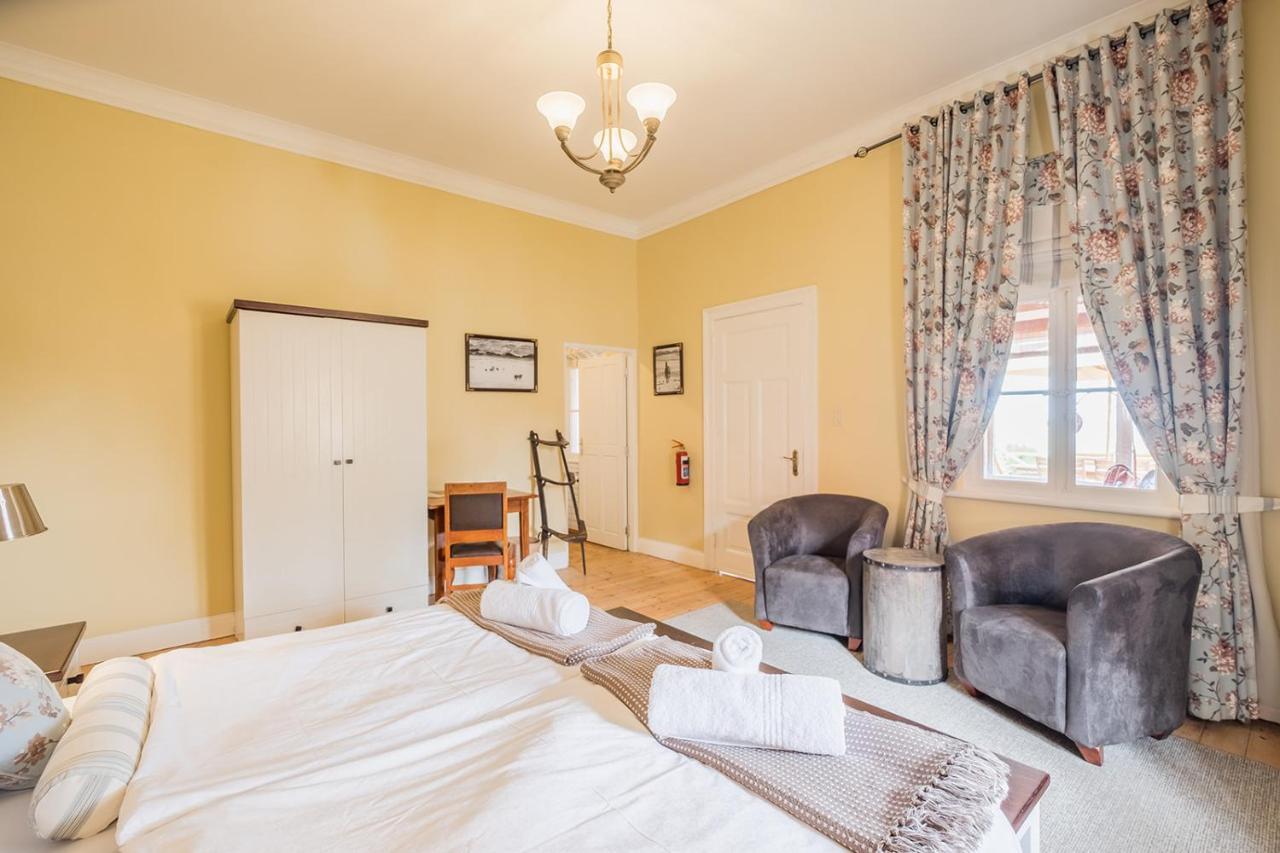 Alte Villa Boutique Hotel Luderitz Bagian luar foto
