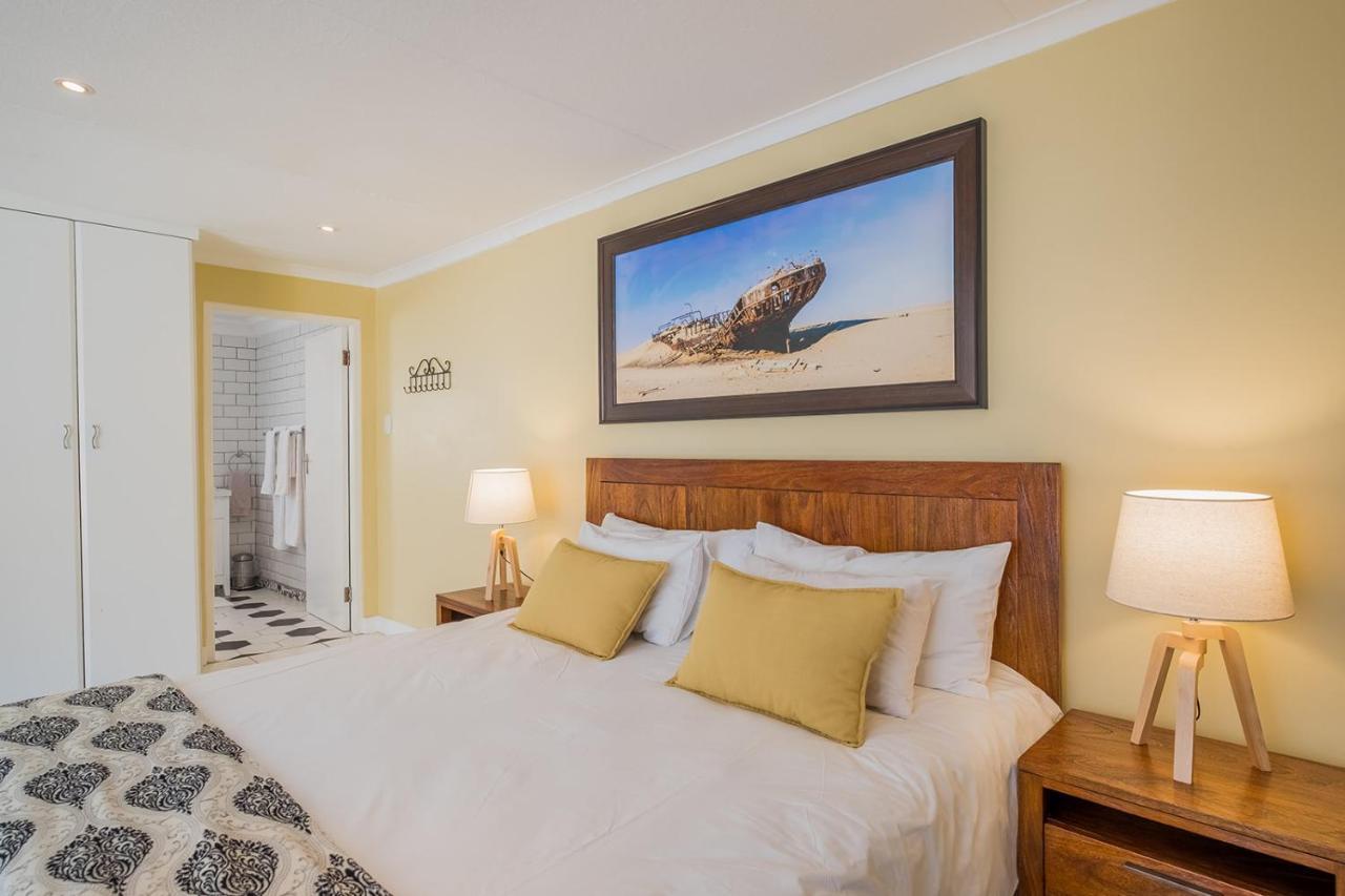 Alte Villa Boutique Hotel Luderitz Bagian luar foto