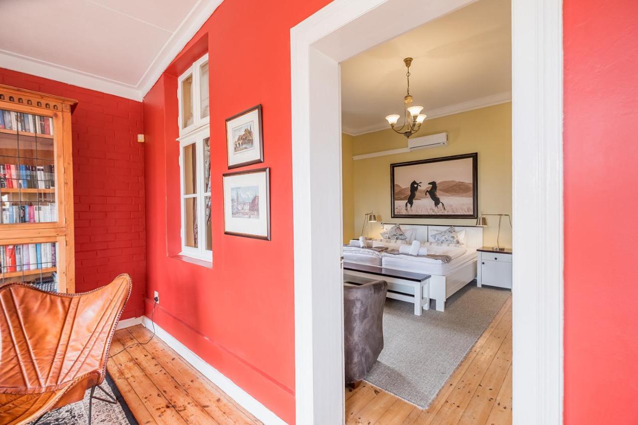 Alte Villa Boutique Hotel Luderitz Bagian luar foto