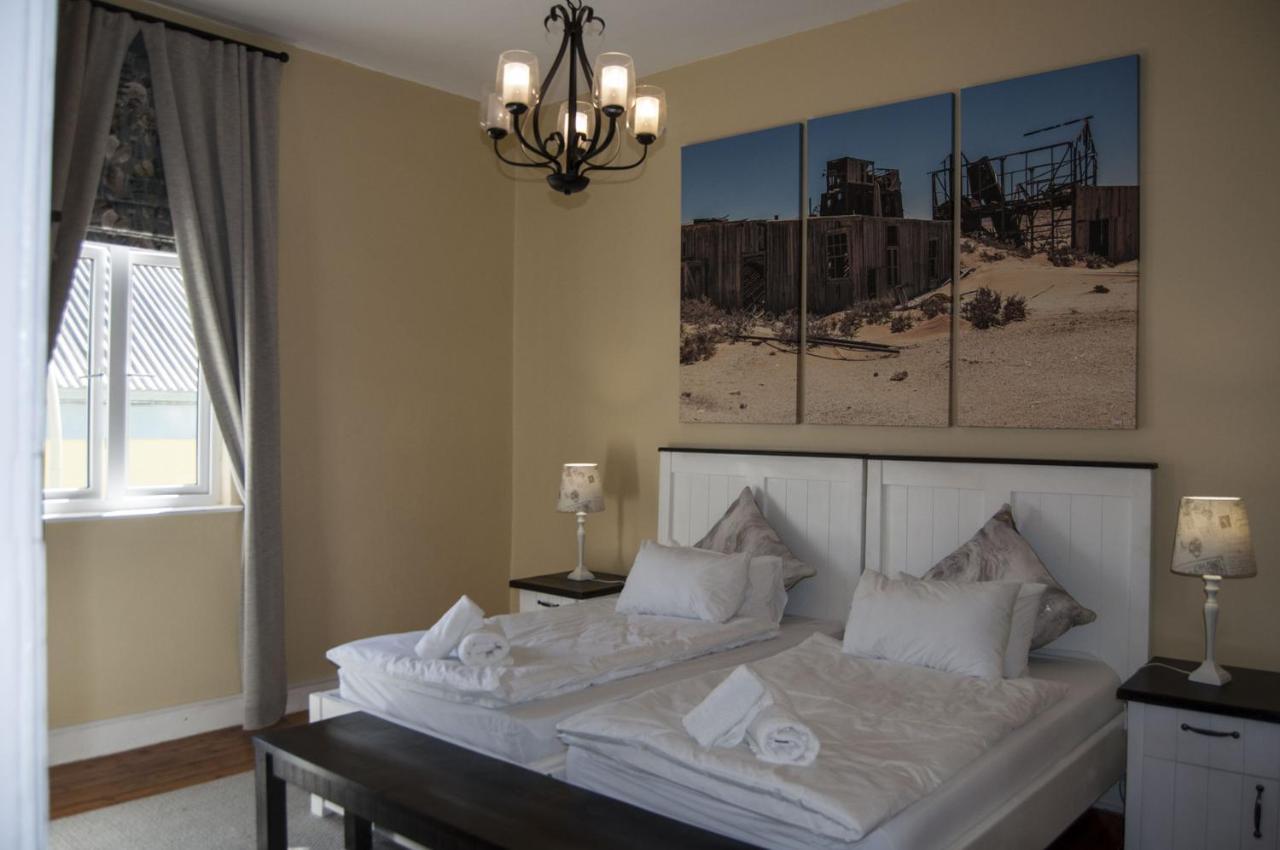 Alte Villa Boutique Hotel Luderitz Bagian luar foto