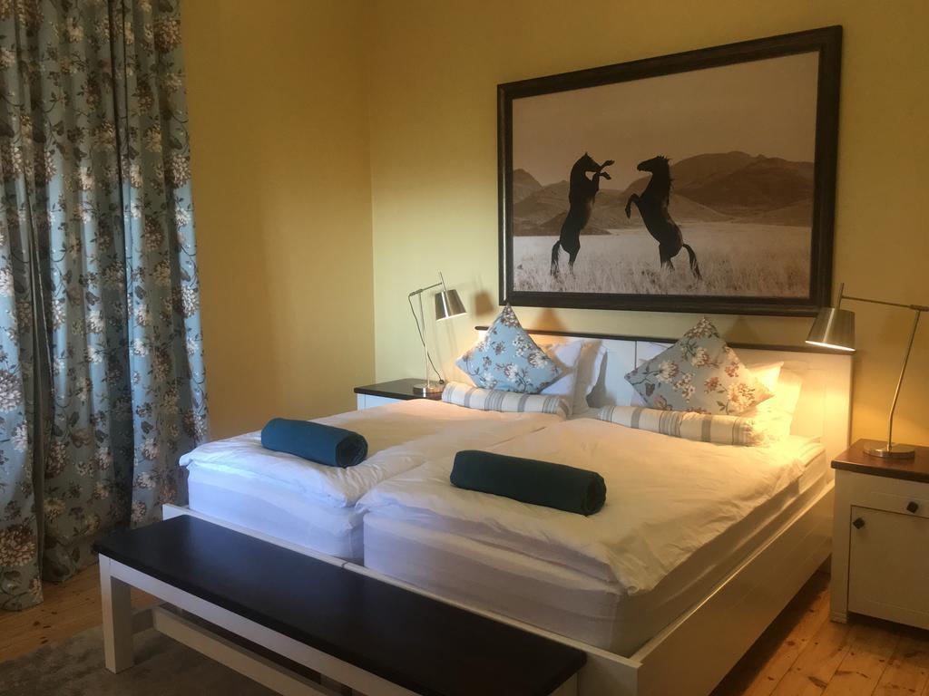 Alte Villa Boutique Hotel Luderitz Bagian luar foto